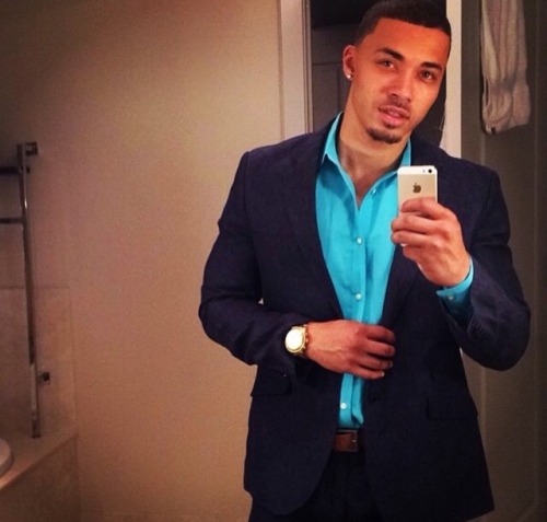 themalethots:  Quentin 😉