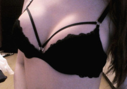 miserablepale:   pretty, pretty, pretty pale