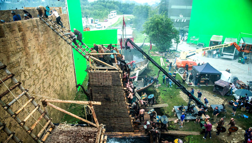 vikingsragnar:Vikings | Behind the Scenes of 3x08 - To the Gates! | [x]