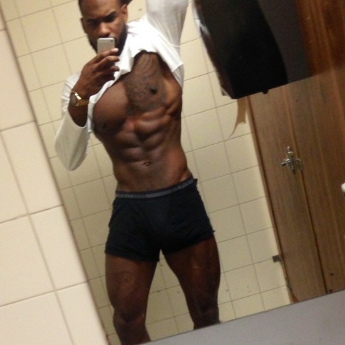 hottestmenontheplanet:  Just because he is so damn fine  Dam he is so hot