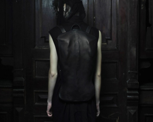 cubebreaker:  Kiev-based designer Konstantin Kofta created these wearable accessories which mimic the human anatomy in freakishly cool, creative ways.