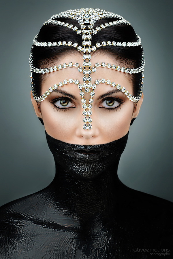 artofashion:  Diamonds &amp; Beauty ~ nativeemotions photography Photographer: