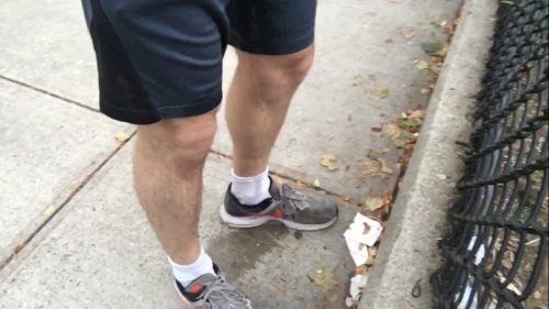 somewetguy:  Caught short walking to the gym, guy has obvious accident in his gym shorts   so damn sexy