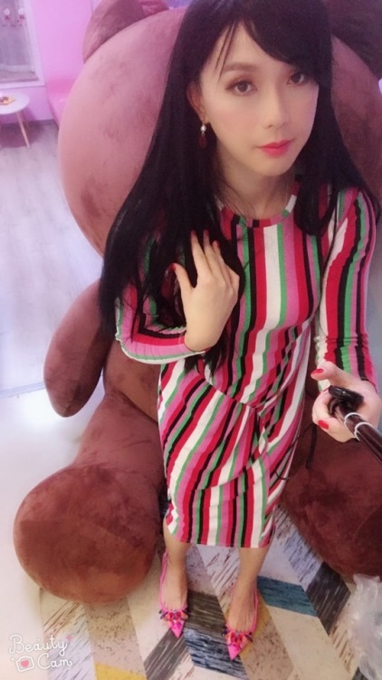 I am looking for someone to support me and love me.