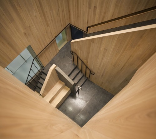 goodwoodwould: Good wood - get the impression the guys behind the new Bloomberg offices in Hong Kong