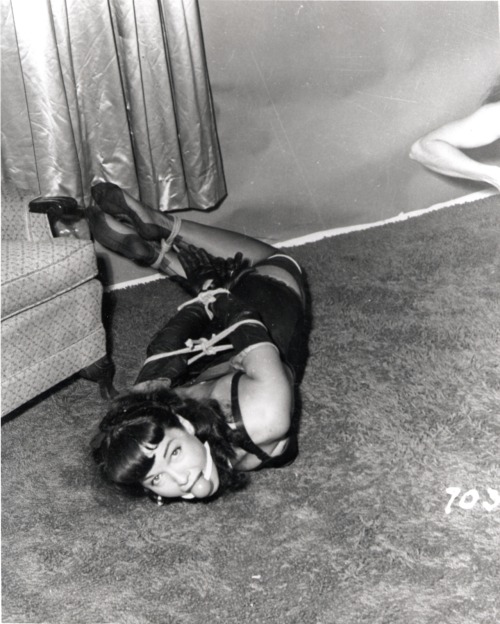 Betty Page - vintage bondage porn pictures