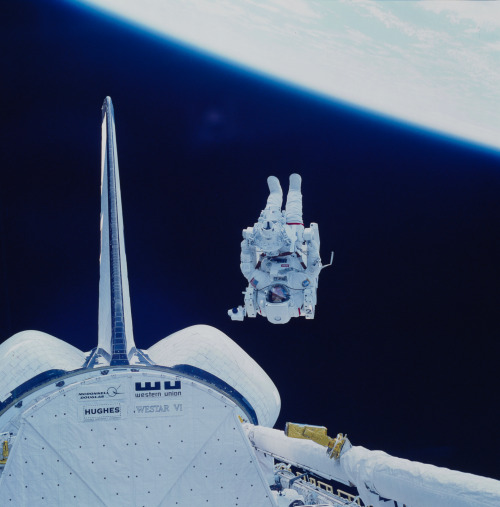 Bruce McCandless goes aloft from the Shuttle Pallet Satellite (SPAS) during an STS-41B EVA. &nb