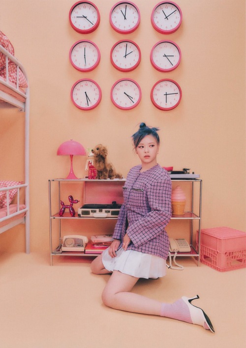 TWICE BETWEEN 1&2 Archive Ver. Scan