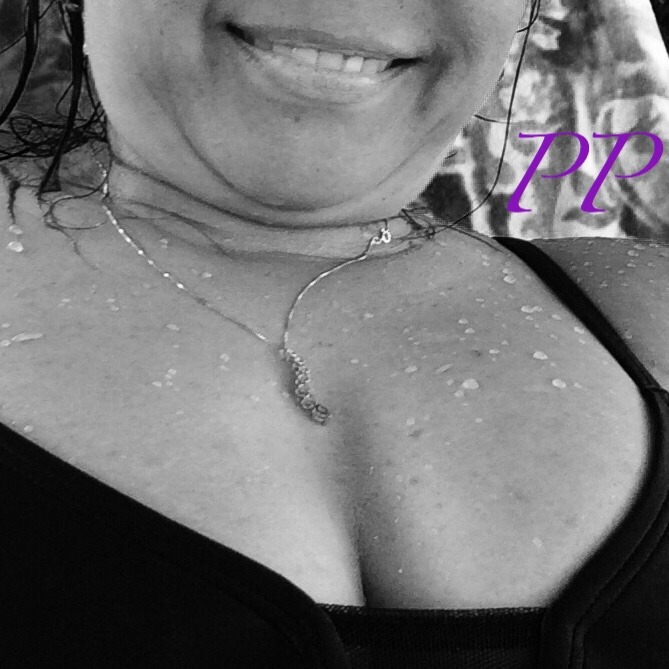 pinayprincessbeauty:  Happy, Happy Mouth Monday. It’s a beautiful day.😘💋💋💋