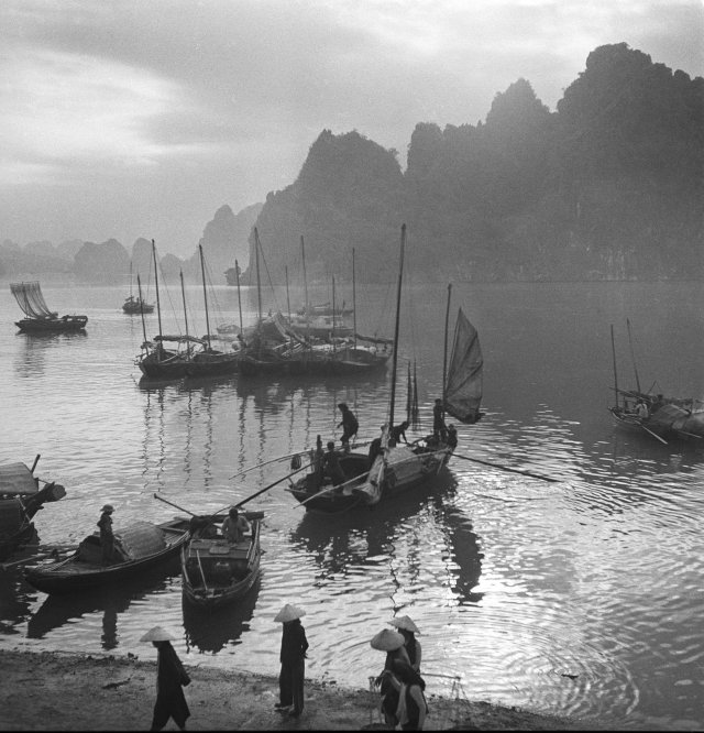 Raymond Cauchetier. Along Bay, Viet Nam, 1953.