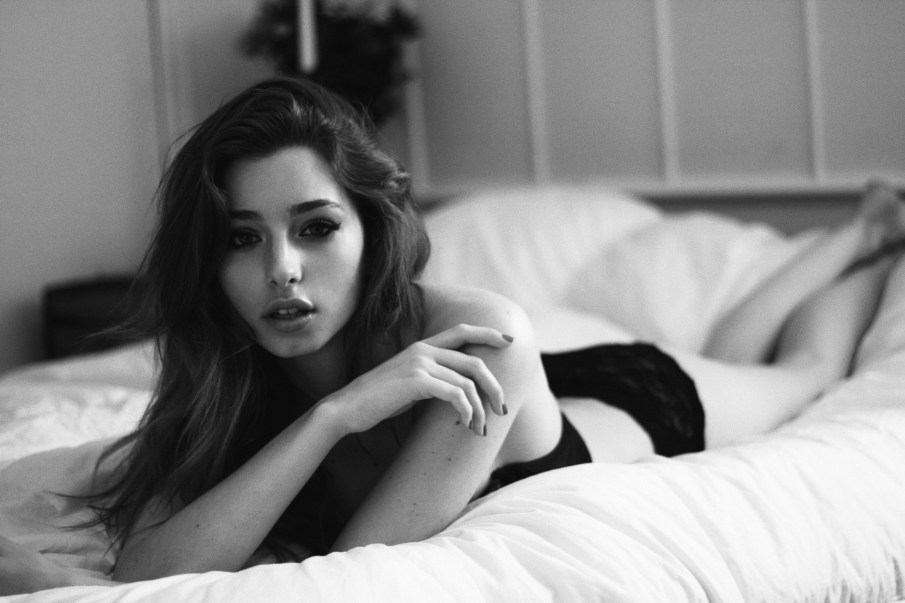 sirneave:  muse Neave Bozorgi
