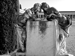 Graniteonmypizza:cimitero Monumentale, Verona, Italy, December 2016