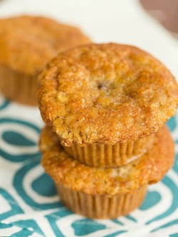 foodffs:  BANANA MUFFINS  Really nice recipes. Every hour.   