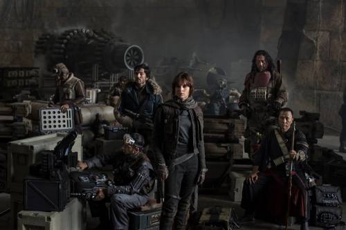 First official picture from Star Wars Anthology: Rogue One.Starring Riz Ahmed, Diego Luna, Felicity 