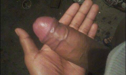 cdmxblr:  Andres A. Un chico de 19 años, tambien tiene novia y se calienta con solo ver unas tetas. 😈