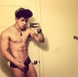 motdrobert2:  Follow me for Hot Guys, Str8