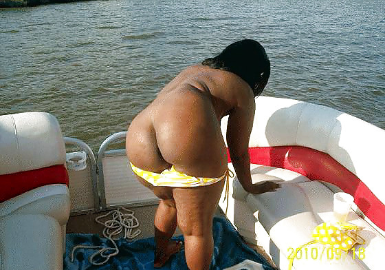 bigasshotbooty:  Big black and white asses 