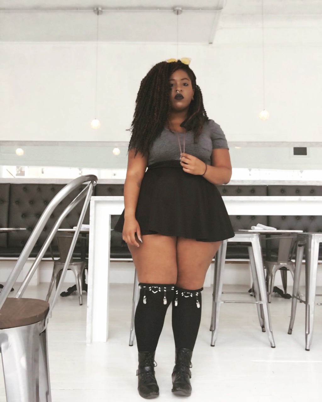 bloominsoul:  leheauxbeaux:  White House | Black Ptera  🙌🏾🙌🏾✨