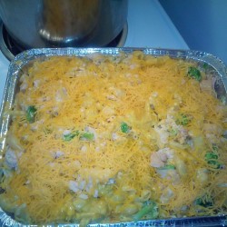 chocolatecakesandthickmilkshakes:  deezcandiedyamztho:  Before the oven… Homemade Macaroni bake with Macaroni, cheese, broccoli, and chicken breast.  we could probably put a dent in it.