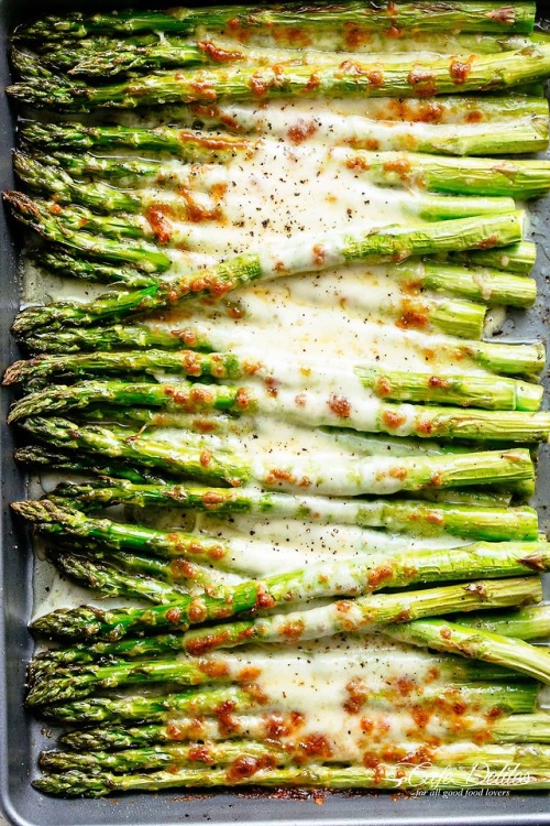 foodffs:Cheesy Garlic Roasted AsparagusReally nice recipes. Every hour.Show me what you cooked!