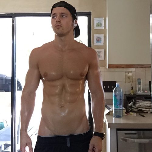 tripltap:  Gymspiration http://bit.ly/2jTzL0N