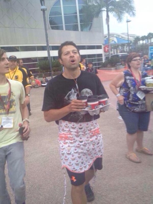 onamelancholyhill:  bettydays:  Let’s just all take a minute to appreciate the kindness of our overlord. Also, his shirt.  He is awesome. Period. 