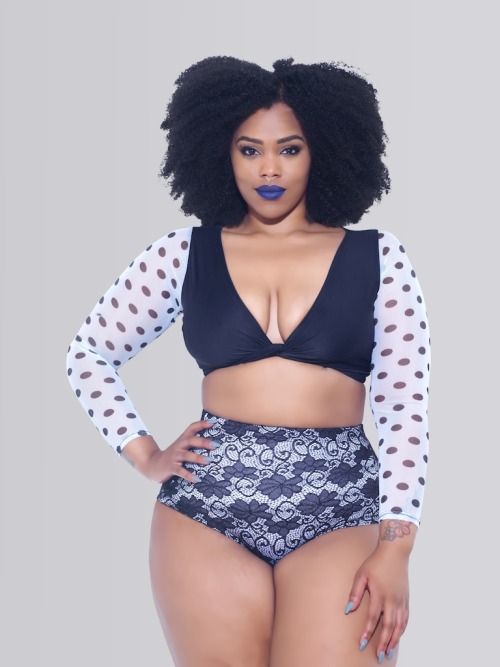 coldlovearbiter:  brosteff:  killerkurves:  soul-asylum  in rue107‘s Nori Black Bikini Top & Evelyn Bikini Bottom  Holy fuck.  Gurrrllll 