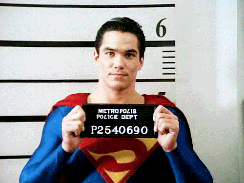 lane-and-kent-reporters:—Lois &amp; Clark: The New Adventures of Superman, “The Man of Steel Bars”