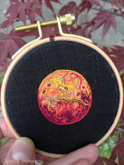  “Mars”I took new pictures of my tiny embroidery of Mars.I’m always looking for th