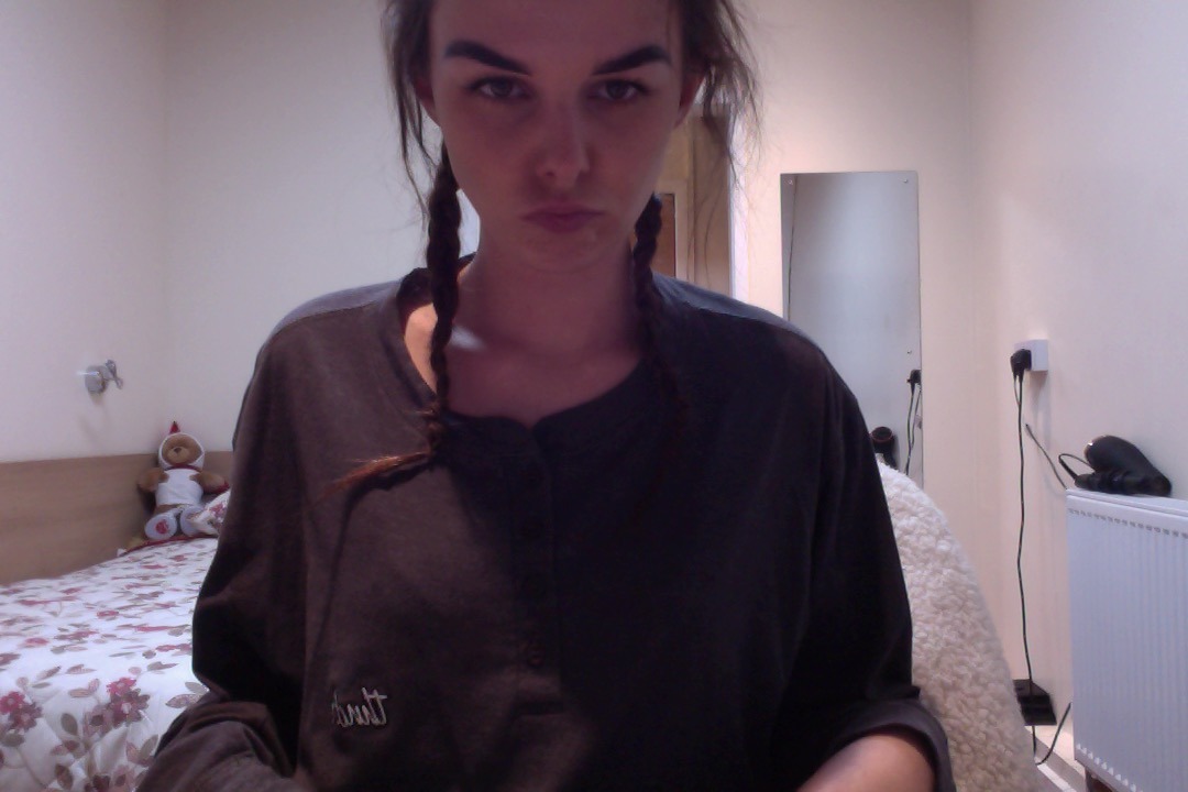 kylorentalss:  snuggl3butt:  don’t try tell me that i’m not cute af  look how