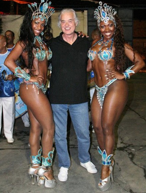 ON THIS DAY… I VISITED MANGUEIRA AND PORTELA IN BRAZIL
23 JUN 2010
“ On this day in 2010, I was in Rio where I would be getting an injection of high voltage Samba at the percussive samba schools of Mangueira, Portela and Beija Flor. During this...