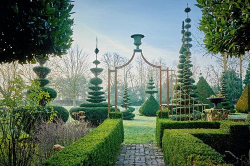 Michael & Janey Hill’s Topiary,Cressy Hall, Gosberton, Spalding, Lincolnshire, United King