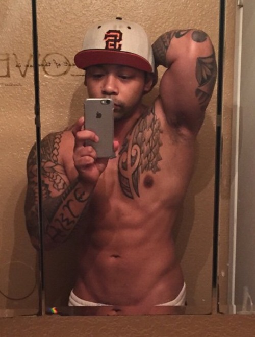 lovemesomehawaiianmen:  One more time … Since I found another piece to the puzzle … Lol