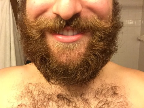 vanadriaanwilliams:i trimmed my beard: a photoset