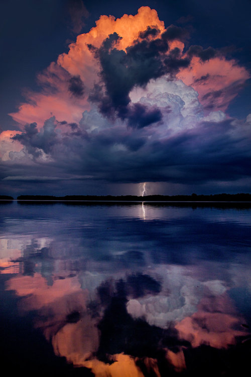 opticcvlture:   Elusive Electric Skies by adult photos