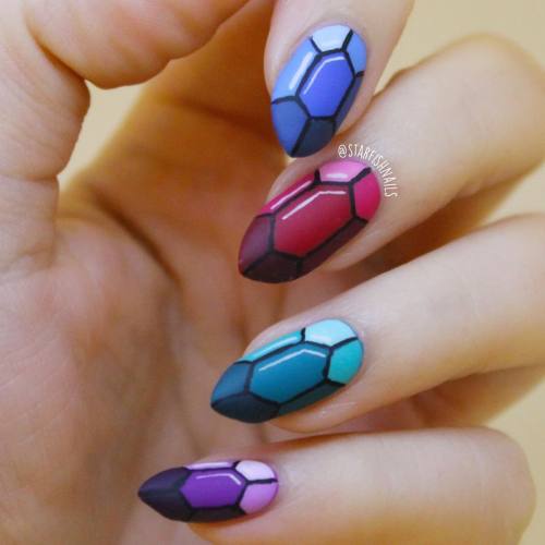 starfishnails: I also did a matte version of the gemstone design. Though I’m not sure which I 