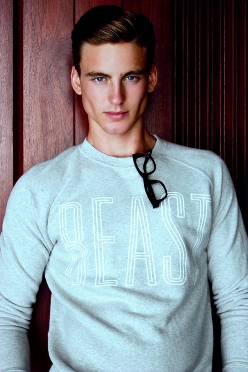 bambam62:  Seth Turnbull by Pat Supsiri