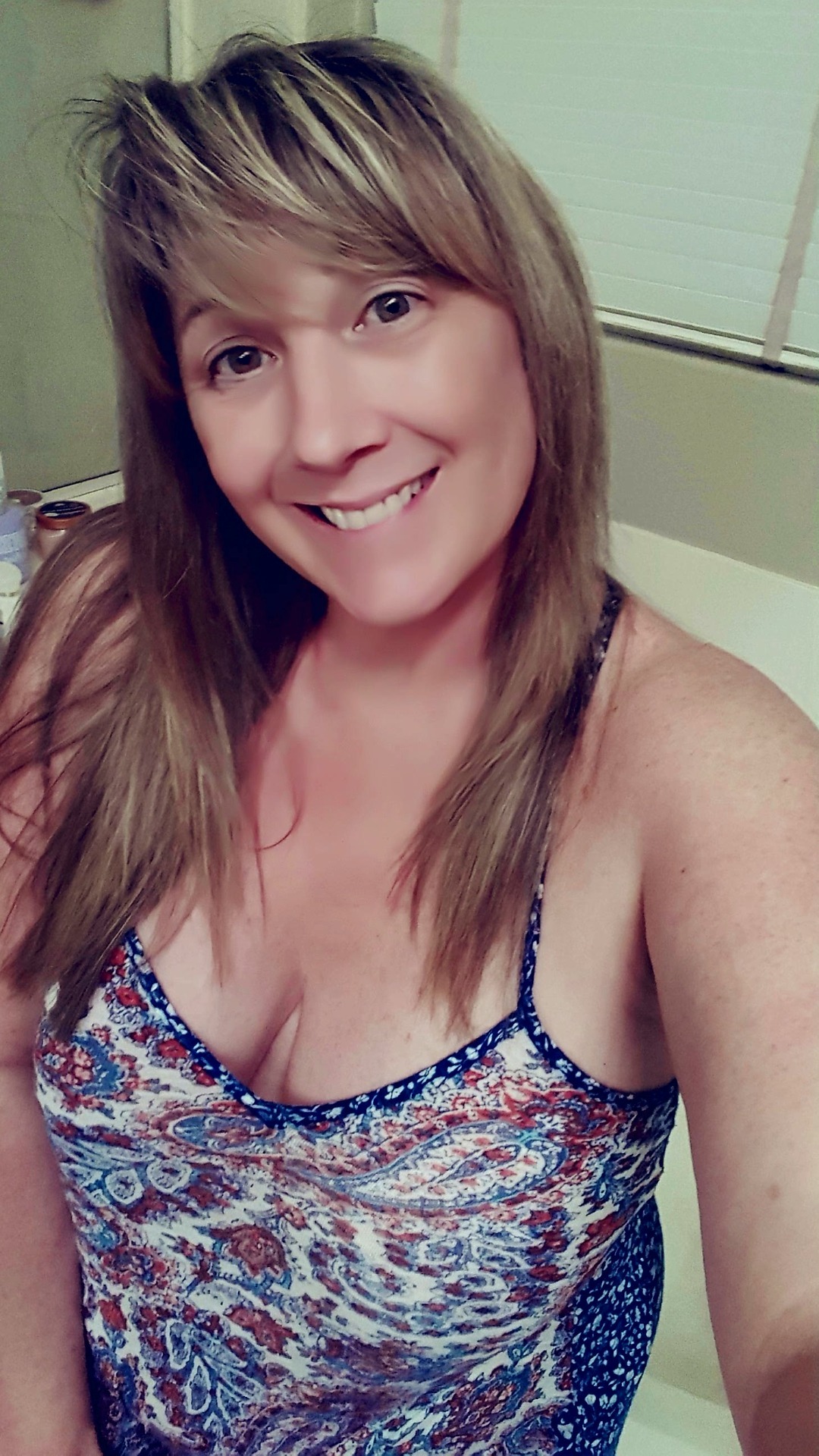 tracyxoxoxo:  Good Morning all you Amazing Sexy People of Tumblr 💋💋 Hope you