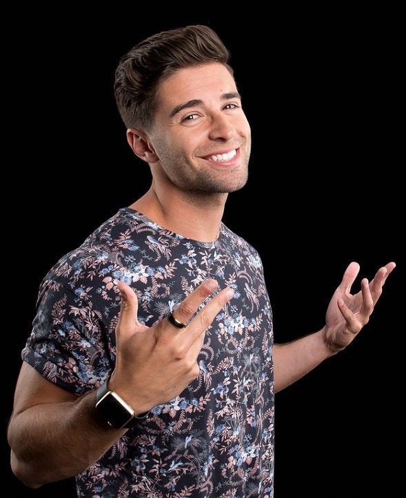 vjbrendan:    Jake Miller Promoting his Overnight Tour in New York City  http://www.vjbrendan.com/2017/04/jake-miller-promoting-his-overnight.html