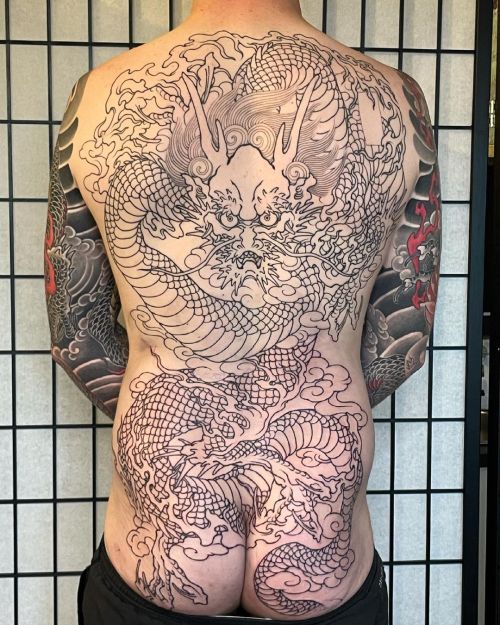 In progress #dragon • @strictlytattoostudio #tattoo #tattoos #irezumi #刺青 #wabori #和彫 #strictly