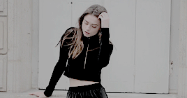 Voir un profil - Ashley Thompson Tumblr_pm8yqkXpOH1vwn1bfo4_400