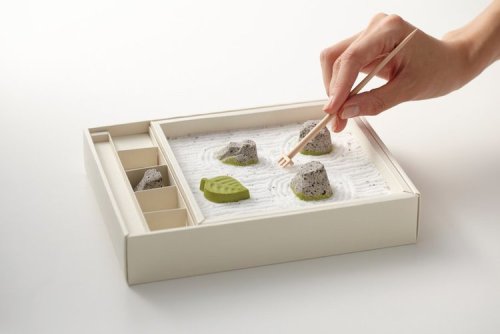 Edible Japanese zen garden chocolates by Tomonori Saito, Shohei Sawada &amp; Motohiro Inaba