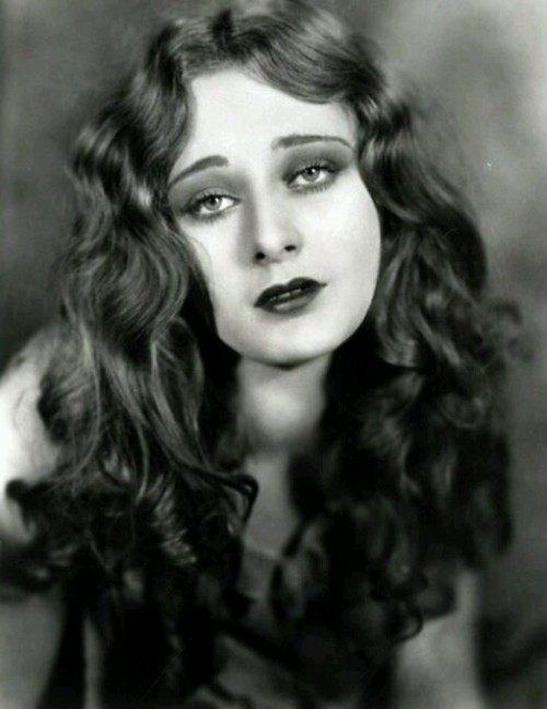 dolores costello