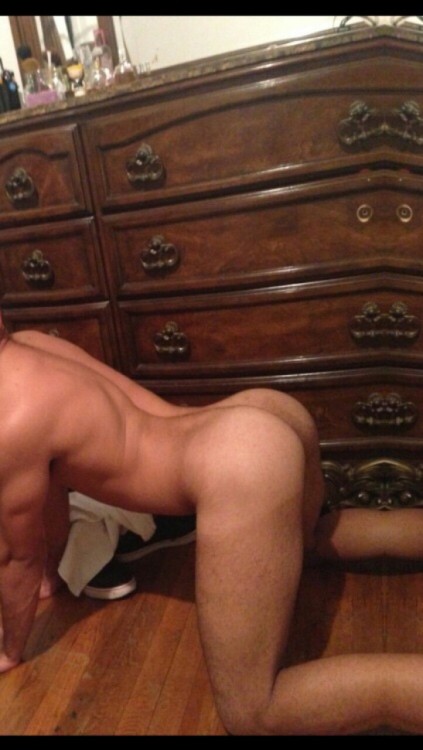 dominicanblackboy:Sexy gorgeous fat red ass Jason Jerez got a delicious dick between his legs !😍😍😍😍
