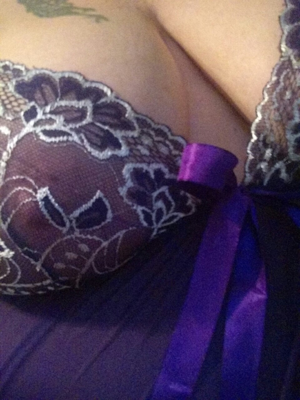 groovyteri:  Got this beautiful lingerie from a follower for my birthday.  Thank