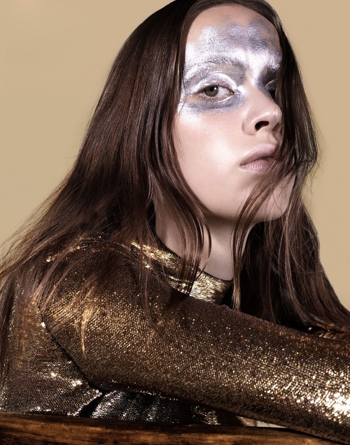 andreasanterini: Georgia Hilmer in “That 60’s Show” / Photographed by Catherine Se