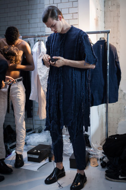 panduhm0n1um:  Matthew Miller‘s SS16 Backstage photographed by Eva K. Salvi during London Collections: Men, in exclusive for Fucking Young!Panduhm0n1um | Instagram