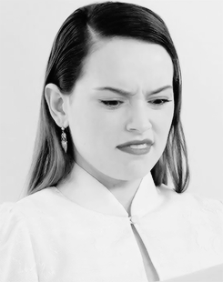 carriefiser:Domhnall: Daisy Ridley is a work of art all by herself.