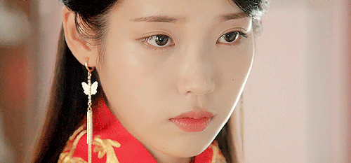 jieunnie:“You… are my only queen”
