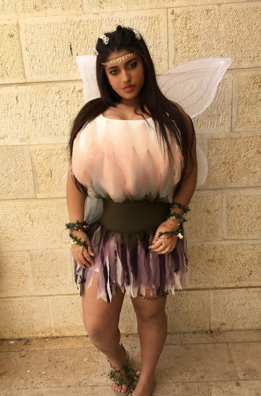 extremebodiez:  Yuval Beautiful Busty Middle Eastern Perfection 